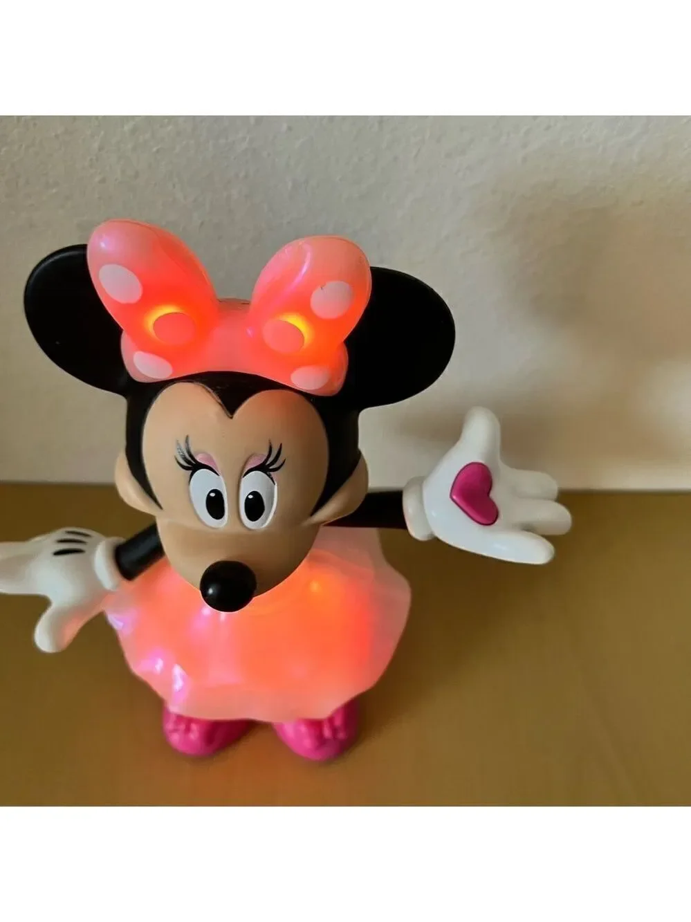 Disney Minnie Mouse Rainbow Dazzle Talking & Light Up Toy Figure